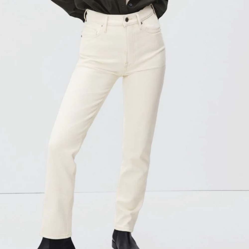 NWOT Everlane - Women’s Original Cheeky Jean in Ecru